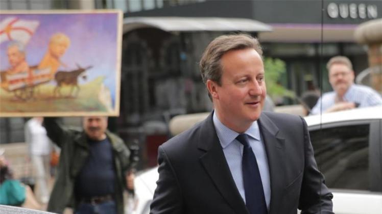 David Cameron am Donnerstag nach der Abgabe seiner Stimme in Westminster. David Cameron am Donnerstag nach der Abgabe seiner Stimme in Westminster.