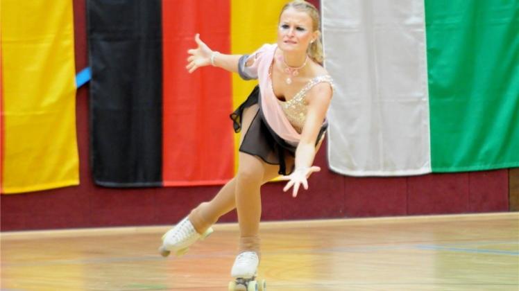 Platz sechs bei der  Europameisterschaft qualifiziert: die Delmenhorster Rollkunstläuferin Vanessa Rohrmoser, die für den ERB Bremen startet. 