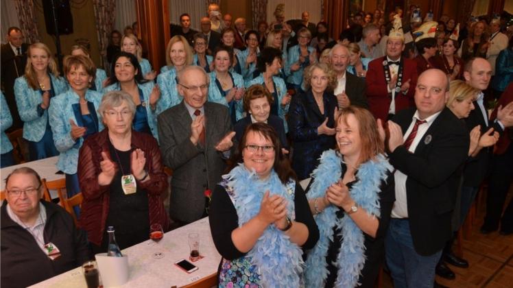 Hunderte feiern: Finaler Faschingsauftakt 2015 bei Witte in Immer. Aus dem Landgasthof wird ein asiatisches Restaurant. Bedenken wegen des Umbaus haben die GGV veranlasst, eine neue Bleibe im Haus Adelheide zu suchen. Hunderte feiern: Finaler Faschingsauftakt 2015 bei Witte in Immer. Aus dem Landgasthof wird ein asiatisches Restaurant. Bedenken wegen des Umbaus haben die GGV veranlasst, eine neue Bleibe im Haus Adelheide zu suchen.
