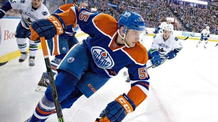 Leon Draisaitl spielt bei den Edmonton Oilers und überzeugt mit Rang 14 der Scorer-Wertung. 