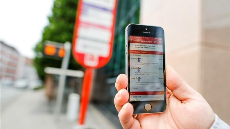 Die von den Osnabrücker Stadtwerken entwickelte Smartphone-App „VOS Pilot“ soll demnächst alles können: informieren, navigieren, buchen, abrechnen. 