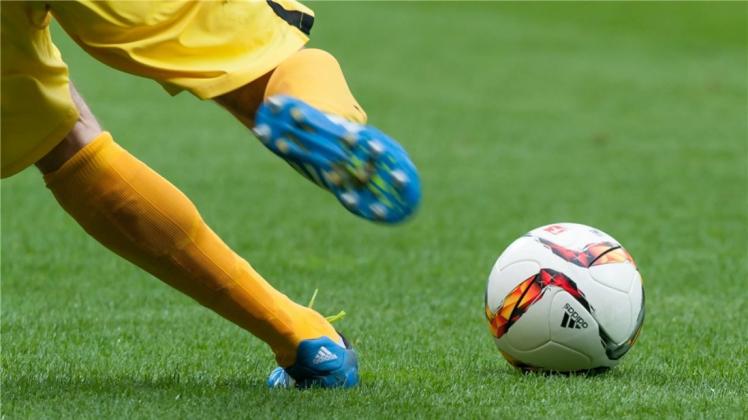 Die Kreisliga-Fußballer des FC Hude kamen bei der SVG Berne nicht über ein 2:2 hinaus. Symbolfoto: Imago/foto2press Die Kreisliga-Fußballer des FC Hude kamen bei der SVG Berne nicht über ein 2:2 hinaus. Symbolfoto: Imago/foto2press