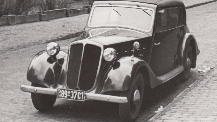 „BN 89“ für Delmenhorst: An der Stoßstange ist das bis 1956 gültige schwarze Kennzeichen zu erkennen.Archivfoto: Hermann Weizsäcker