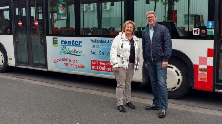Für ausgeweitete Schülertickets setzen sich die CDU-Politiker Herla Wendelin-Feindt und Christian Terbeck ein. 