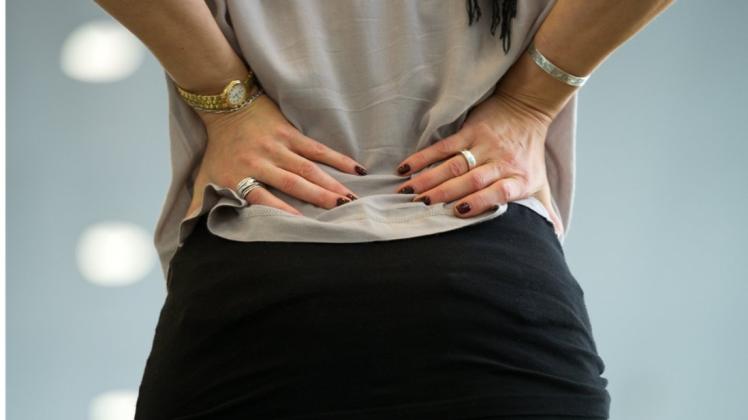 Laut Statistik haben 80 Prozent der Deutschen einmal in ihrem Leben mit Schmerzen im Rücken- und Wirbelsäulenbereich zu tun. 