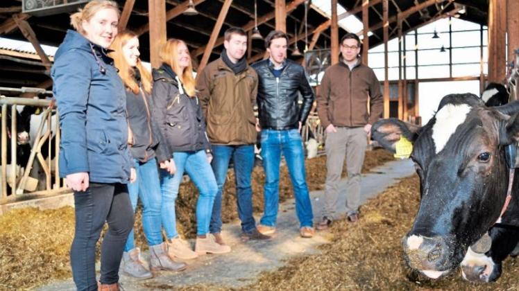 Die Junglandwirte Oldenburg um die Vorsitzenden Jana Eilers (links) und Dietz Wiechers (3.v.r.) holen für den Junglandwirtetag 2018 hochkarätige Redner nach Stenum. 