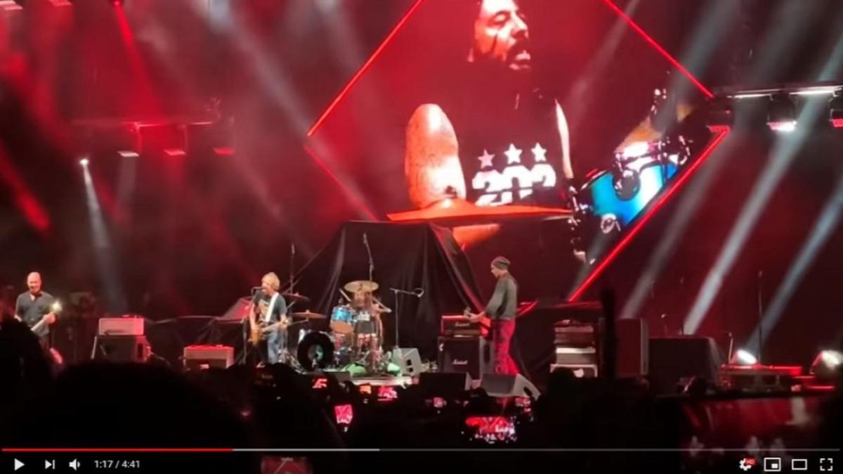 Nirvana feiern beim "Cal Jam"Fest der Foo Fighters LiveReunion NOZ