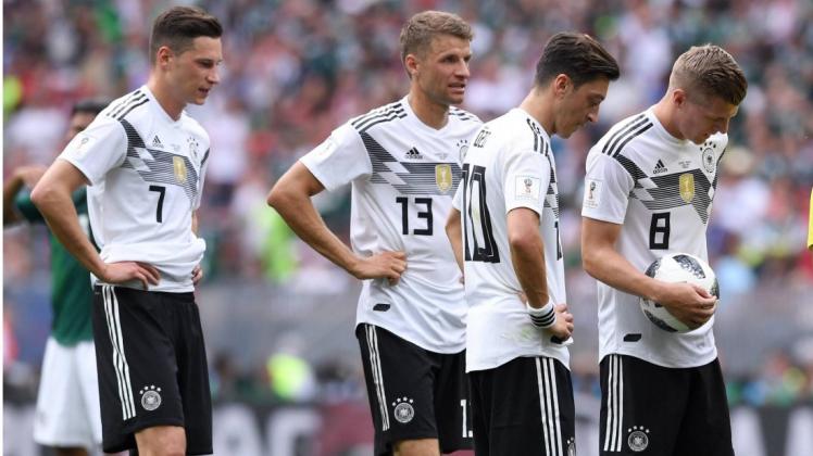 Fassungslos: Die deutsche Nationalmannschaft verliert das Auftaktspiel bei der WM gegen Mexiko. Foto: imago/ULMER Pressebildagentur