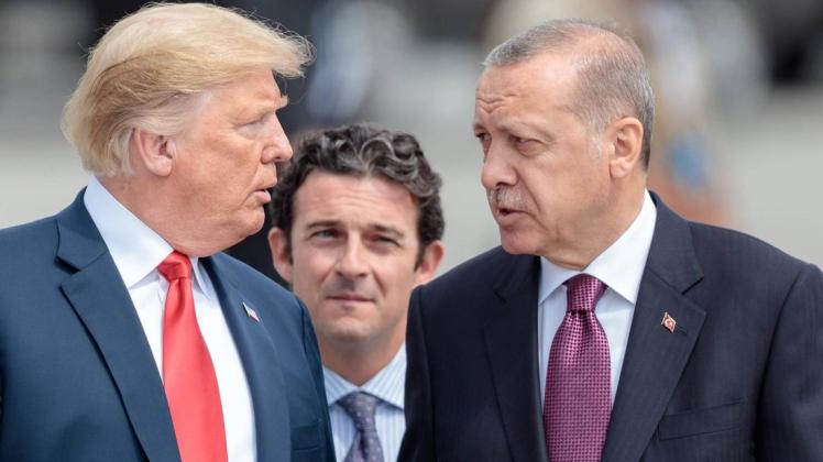 Beim Natogipfel 2017 im Gespräch auf Augenhöhe: Momentan streiten Donald Trump (links) und Recep Erdogan (rechts). Foto: imago/Sammy Minkoff