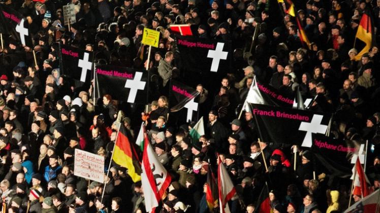Pegida macht weiter: Trotz der Absage in Dresden demonstrieren die Pegida-Anhänger in anderen Städten weiter. 