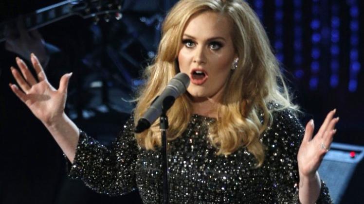 Adeles neues Album „25“ bricht alle Rekorde. 