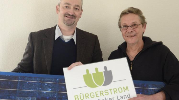 Sauberen Strom aus dem Osnabrücker Land versprechen Stefan Heckmann von der Bissendorfer Energiegenossenschaft Bieneg und Otto Wetzig von der Nwerk eG. 