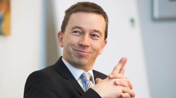 AfD-Bundessprecher Bernd Lucke - hier zu Jahresbeginn bei einem Besuch in der NOZ-Redaktion - will Spitzenkandidat bei der Bundestagswahl 2017 sein. 