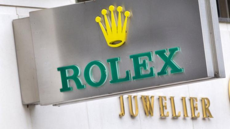 Rolex und andere hochwertige Markenuhren gehören zur bevorzugten Beute von Räubern. Das hätten auch die Überfälle auf Juweliere in Osnabrück gezeigt, sagt Martin Winckel vom Internationalen Juwelier-Warndienst. 