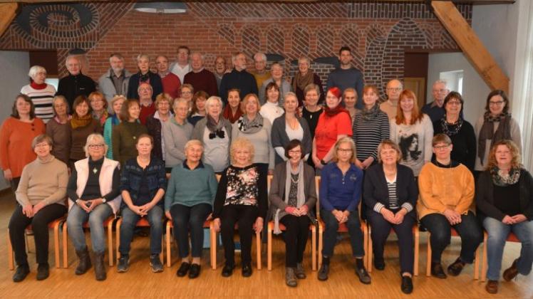 Die Kantorei von St.-Cyprian-und Cornelius hat seit September für das Weihnachtsoratorium geprobt. Die Kantorei von St.-Cyprian-und Cornelius hat seit September für das Weihnachtsoratorium geprobt.