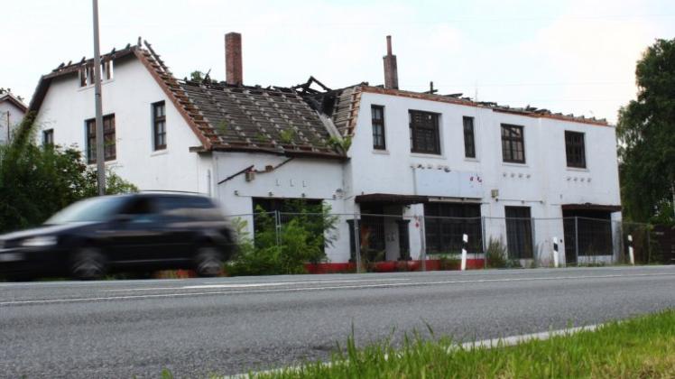 Zur Ruine verfallen: Der ehemalige Lindenhof an der Adelheider Straße zwischen Groß Ippener und dem Delmenhorster Stadtkern.  