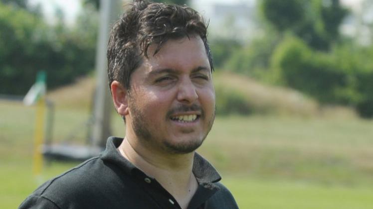 Will mit RW Hürriyet den Verbleib in der Kreisliga sicherstellen: Mete Döner. Er ist bereits der dritte Trainer der Delmenhorster Fußballer in dieser Saison. Will mit RW Hürriyet den Verbleib in der Kreisliga sicherstellen: Mete Döner. Er ist bereits der dritte Trainer der Delmenhorster Fußballer in dieser Saison.