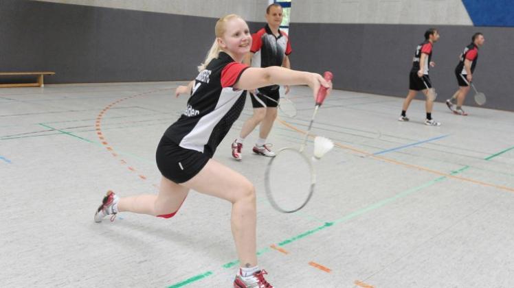 Sind mit dem Delmenhorster FC Tabellenzweiter der Verbandsklasse: Mareike Staden und Frederick Holzenkämpfer. Sind mit dem Delmenhorster FC Tabellenzweiter der Verbandsklasse: Mareike Staden und Frederick Holzenkämpfer.