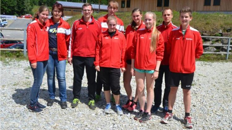 Freuten sich über ihre Leistungen bei der deutschen Meisterschaft: die Sommerbiathleten des SSV Adelheide. Sie starteten in Bayerisch Eisenstein in allen drei Disziplinen. 