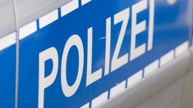 Ein Geisterfahrer hat auf der Autobahn 281 bei Bremen einen Unfall verursacht, bei dem vier Menschen verletzt wurden. 
