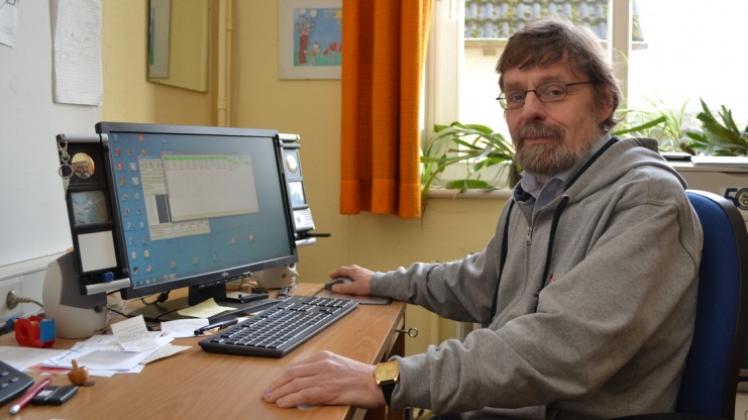 Die Verwaltung am Willms trägt seine Handschrift: Dr. Klaus Warneke hat einen Großteil der Verwaltungssoftware des Gymnasiums programmiert. 