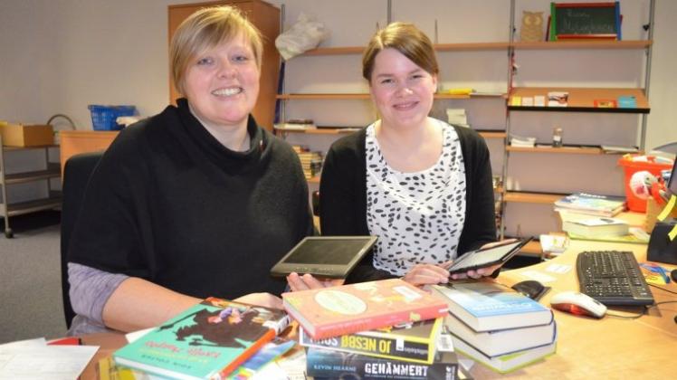 Simone Knocke wechselt zur Bibliothek nach Lingen, ihre Nachfolgerin Marike Rolfes arbeitet sich bereits jetzt in der Bibliothek der IGS und Samtgemeinde Fürstenau ein. 