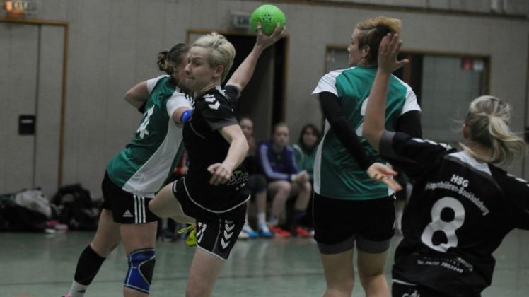 Ihre Treffsicherheit ist auch morgen gefragt: Linksaußen Jasmin Borchers im Spiel gegen VfL Oldenburg III. 