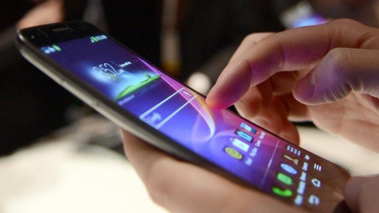 Mobilnetzausrüster Ericsson sieht das Ende der Smartphones nahen. Laut einer Konsumentenbefragung dürfte es dann elektronische Geräte geben, die über künstliche Intelligenz verfügen. 