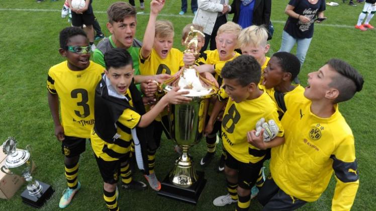 Der Nachwuchs von Borussia Dortmund ist Junior-Cup-Sieger. 
