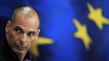 Zum ersten Mal mit einer Liveschaltung in einer Talkshow des deutschen Fernsehens: Griechenlands Finanzminister Gianis Varoufakis. 
