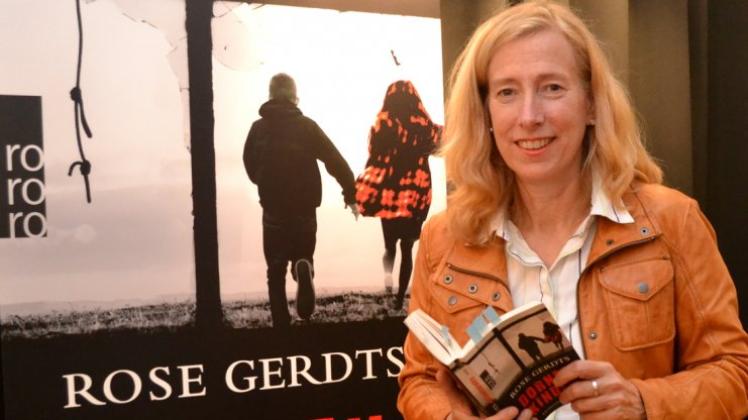 Die Bremer Krimiautorin Rose Gerdts-Schiffler hat am Freitagabend im KulturHaus Müller ihr sechstes Buch „Dornenkinder“ vorgestellt. 