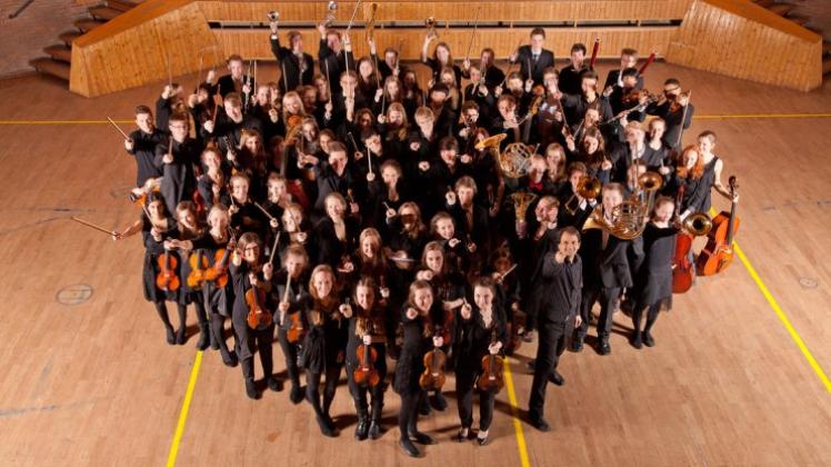 Das Jugendsinfonieorchester (JSO) Bremen-Mittekommt mit 80 Musikern auf die Burginsel. Das Jugendsinfonieorchester (JSO) Bremen-Mittekommt mit 80 Musikern auf die Burginsel.