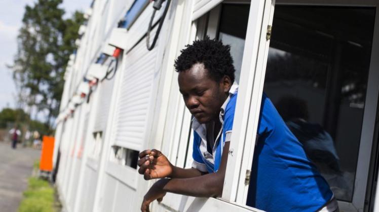 In der Aufnahmeeinrichtung in Bramsche-Hesepe leben momentan bereits ca. 2600 Flüchtlinge. Eigentlich ist dort nur Platz für 600 Menschen. 
