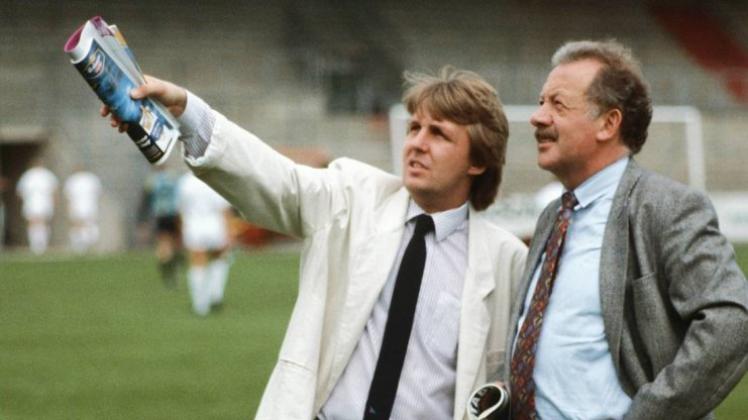 Von 1985 bis 1992 war Wolfgang Loos (links, hier mit Präsident Hartwig Piepenbrock) Manager des VfL. 