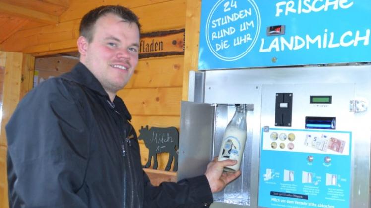 André Mahlstedts im April eröffnete Milchtankstelle bringt einen Zugewinn, löst aber nicht das Milchpreis-Problem. 