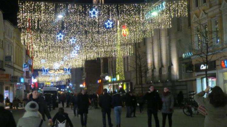 In der Oldenburger Innenstadt ging es in der Adventszeit rund. Die Händler gehen von einem Plus zum Vorjahr aus. 