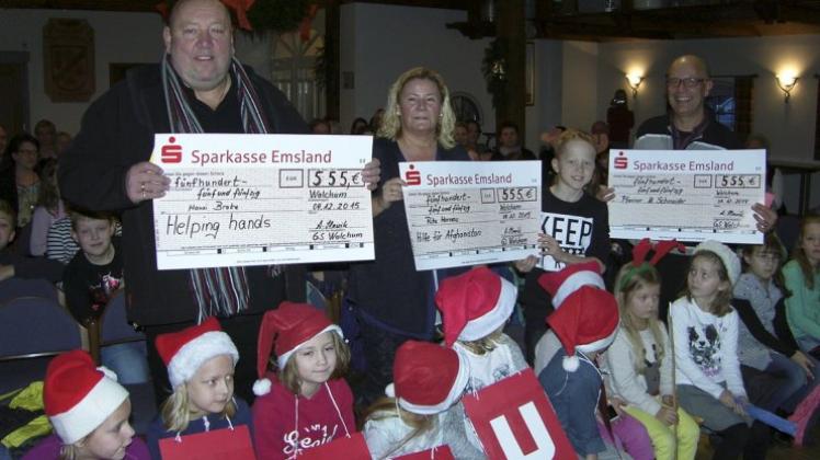 Jeweils 555 Euro haben Kinder aus Walchum und Hasselbrock für gute Zwecke gespendet. 
