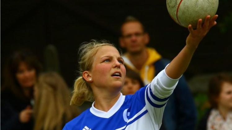 Imke Schröder und der Ahlhorner SV erreichten Platz fünf beim Faustball-Europapokal in Dennach. 