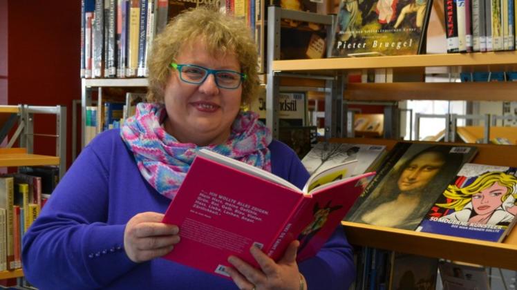 Bibliotheksleiterin Sigrid Mattner registriert einen Rückgang bei der Nutzung der Bücherei.