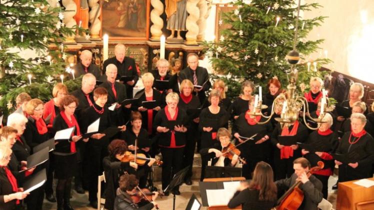 Der Chor „Gehrder Stimmen“ lädt zum Weihnachtskonzert am Sonntag in der St.-Christophorus-Kirche in Gehrde mit vielen Mitwirkenden. 