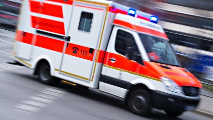 Ein 15-jähriger Jugendlicher ist am Donnerstagabend zwischen Bremen und Hannover von einem Intercity überrollt und getötet worden. Symbolfoto: dpa