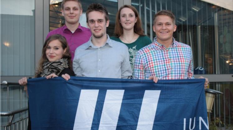 In Belm gibt es jetzt einen Ortsverband der Jungen Union. Zum Vorstand gehören: Laura Götze, Yannik Schulze, Philipp Strootmann, Sandra Tiesmeyer und Jan-Hendrik Schulhof (v. l.)