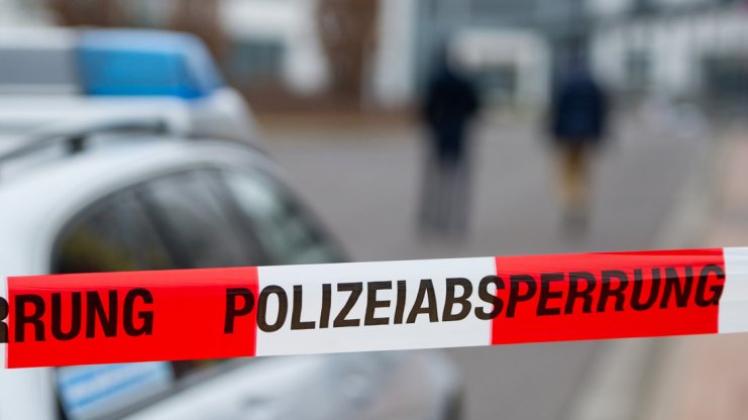 In Bremen ist am Dienstagmittag ein Mann durch mehrere Messerstiche getötet worden. Symbolfoto: dpa