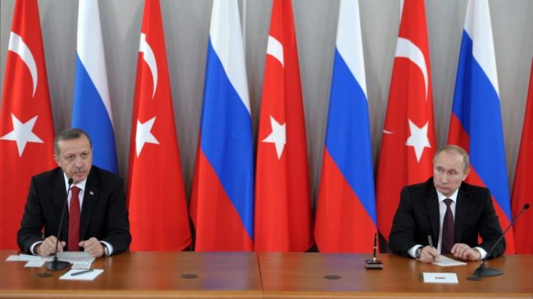 Da sprachen sie noch miteinander: die Staatspräsidenten Recep Tayyip Erdogan und Wladimir Putin bei einem Arbeitstreffen in Moskau. 