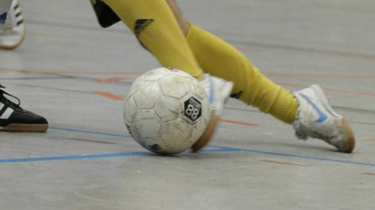 Die E-Jugend-Mannschaft des TuS Hasbergen hat das eigene Futsal-Turnier gewonnen. 