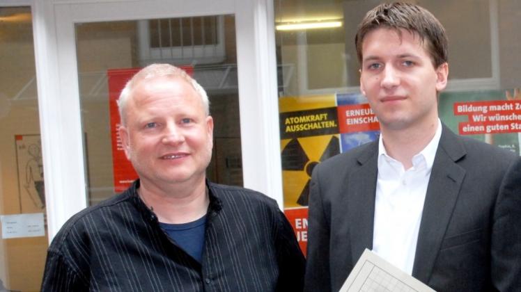 Die Vorsitzenden der beiden SPD-Ortsvereine in Brögbern und Lingen, Wolfgang Talle (links) und Andreas Kröger. Die Vorsitzenden der beiden SPD-Ortsvereine in Brögbern und Lingen, Wolfgang Talle (links) und Andreas Kröger.