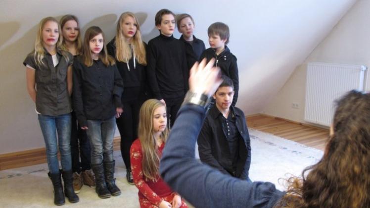 Rund 30 Kinder und Jugendliche zwischen zehn und 17 Jahren aus Wallenhorst und Osnabrück haben mit Unterstützung unter anderem des Ruller Hauses einen Film gedreht, der jetzt im Hasetorkino läuft. 