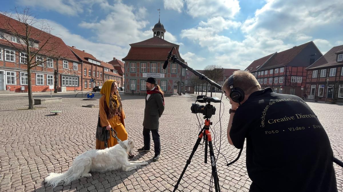 Sascha Herchenbach dreht den Film „Der Geist von Boizenburg“ | SVZ