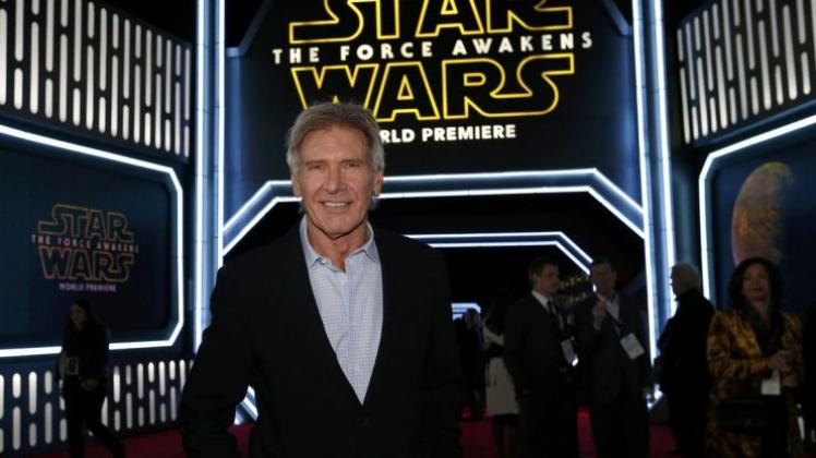 Stars wie Harrison Ford, Lupita Nyong’o und Adam Driver haben die Weltpremiere des neuen „Star Wars“-Films gefeiert. 