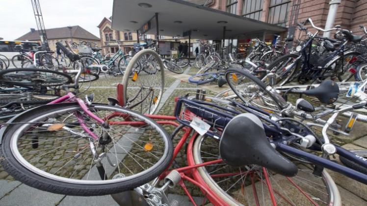 Mehr Fahrradstellplätze sind gut, sichere Radwege sind besser. 